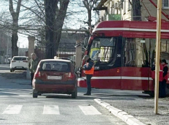В Таганроге в один день случилось два ДТП с участием трамвая