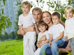  Многодетные семьи Таганрога смогут получить деньги вместо участка