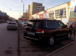 В Таганроге инвалиды ездят на Toyota Land Cruiser 200