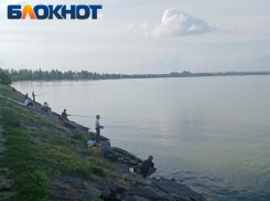 Беглицкий некрополь сползает в Таганрогский залив