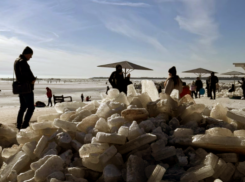 Как в Северном Ледовитом океане: торосы Таганрогского залива крушили берега - редкое явление объяснила профессор океанологии