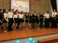 Сегодня праздник отмечают более семи тысяч женщин –педагогов Таганрога