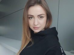 Шестой участницей конкурса «Мисс Блокнот» становится 34-летняя Елена Криворучко
