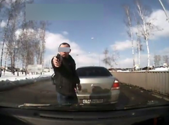 Под следствие попал ростовчанин который затеял стрельбу на дороге