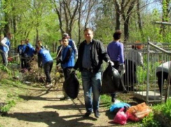 Захоронения павших солдат в Таганроге привели в порядок общими усилиями