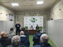 В Таганроге прошла встреча сотрудников ГИБДД и водителей Экотранса 