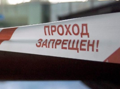 Брошенный на перекрестке баллон с газом стал причиной оцепления квартала в Таганроге