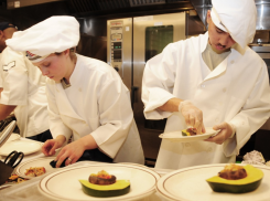 Бесплатное образование для 9-классников, не сдавших ГИА - в Таганроге тоже актуально