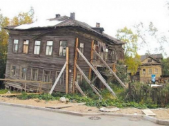 Жителей аварийных домов переселят досрочно