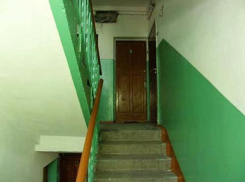 Настойчивая пенсионерка «отвоевала» лестничную площадку у соседей в Таганроге 