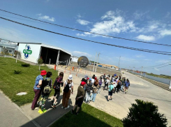 Школьников Таганрога приобщают к раздельному сбору мусора