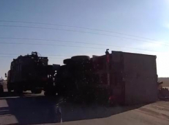 На Николаевском шоссе «потерпел крушение» КАМАЗ