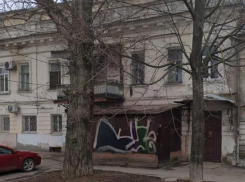 Таганрогские строительные чиновники готовы заплатить миллионы за реновацию ещё одного старинного особняка