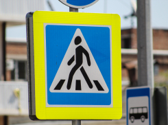 На пешеходном переходе в Таганроге сбили 59-летнюю женщину