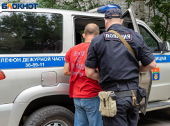 В Неклиновском районе разнорабочий украл металл и зерно со стройки