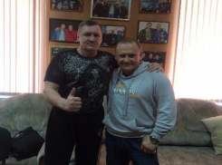 Технику борьбы таганрогских спортсменов оценив тренер федерального уровня