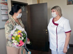В канун Дня медработника, председатель Городской Думы  Инна Титаренко побывала в нескольких учреждениях здравоохранения