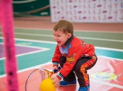 Большой теннис для самых маленьких в Таганроге –  то, что нужно вашим детям