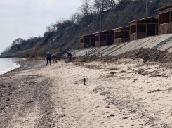 Хижины в Петрушино  удивили таганроженку 