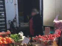 Продавец Центрального рынка обматерила покупателей