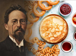 Печём любимые блины А.П. Чехова с вишнёвым вареньем 