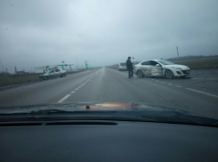  На трассе Ростов -Таганрог столкнулись две иномарки