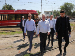«Забора не будет точно»: в ходе визита в Таганрог губернатор пообщался с местными рыбаками