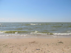 Таганрогский залив подготовят к приему отдыхающих