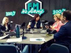 Таганрожцы рассказали жителям области про  фестиваль «Оборона Таганрога 1855 года» на донском радио