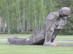 Скульптуру, напоминающую об узниках Саласпилса подарят Таганрогу