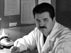 В Таганроге ушёл из жизни известный врач-хирург Макарец Анатолий Петрович 