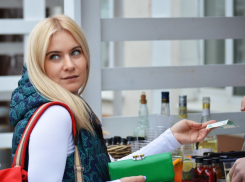 От налички не хотят отказываться 77% россиян, почему это актуально в Таганроге