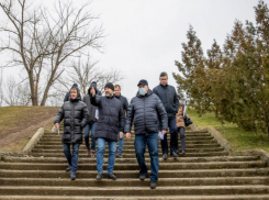 Историческая брусчатка, трамваи и Приморский парк: Александр Скрябин снова посетил Таганрог 