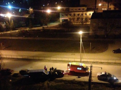 В Таганроге водитель перепутал полосы движения и протаранил два автомобиля