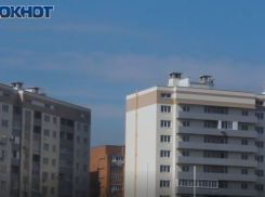 Удобное расположение, но нехватка парковочных мест и бродячие собаки: как живёт ЖК «Дельфин» 