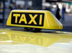 Пассажир напал на водителя такси в Неклиновском районе