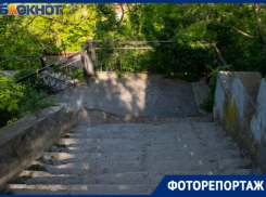 Уже 6 лет в Таганроге находится в аварийном состоянии лестница Межлумяна