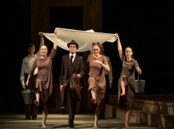 Спектакль «Душечка» таганрогского театра вошел в топ 20 значимых культурных событий осени