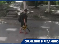  Дворник Таганрога придумала систему уборки, от которой мучаются жители дома