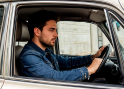 Таганрожцам придется платить больше за водительские права с сентября  