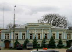 За 50 т. ₽ в Таганроге можно снять аварийный особняк  
