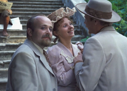 Александр Калягин и Евгения Глушенко наведались в "Лавку Чеховых" в Таганроге