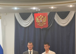 Министр спорта РФ лично вручил таганрожцу удостоверение Мастера спорта