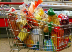 Просроченные продукты: раздавать или выбрасывать – мнение таганрожцев