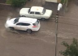 В Таганроге автомобили превратились в субмарины 