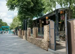 Один из любимых ресторанов таганрожцев оказался банкротом
