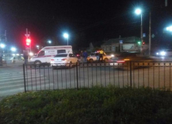Бригада Скорой помощи, спешившая на вызов в Таганроге, попала в ДТП
