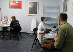 Ростовская область остается в аутсайдерах по вакцинации от коронавируса