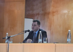 Мошенники продолжают досаждать главе администрации Таганрога