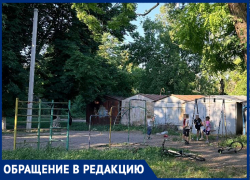 Зато есть десять "пивняков": таганроженка возмущается отсутствием детских площадок на Менделеева
